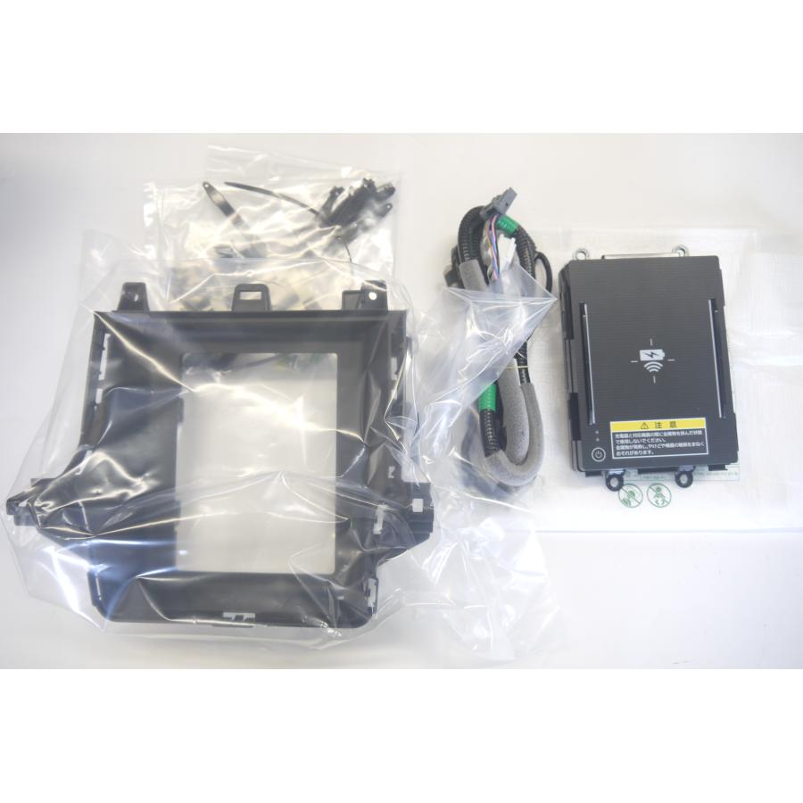 シビック タイプR CIVIC TYPE-R FL5：純正 ワイヤレス充電器　Qi（チー）規格 15W急速充電対応 | ホンダ | 01