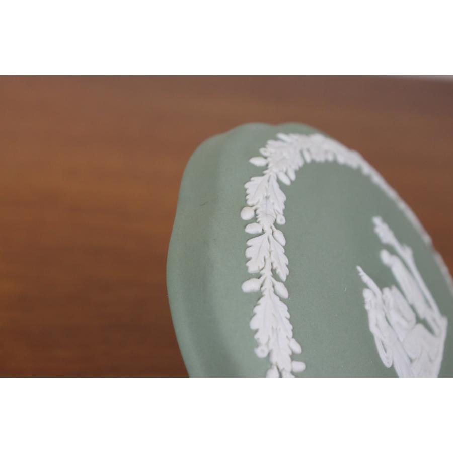 WEDGWOOD（ウェッジウッド） ジャスパー 小物入れ ボックス 花型