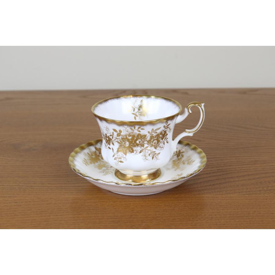ロイヤルアルバート アントワネット デュオ カップ＆ソーサー 金彩 薔薇 イギリス ヴィンテージ ROYAL ALBERT セカンド品 え27