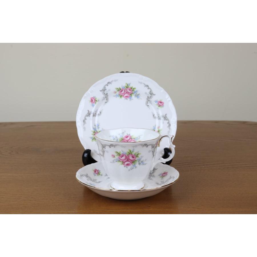 ロイヤルアルバート ハワース カップ＆ソーサー - Etsy 日本 ロイヤル