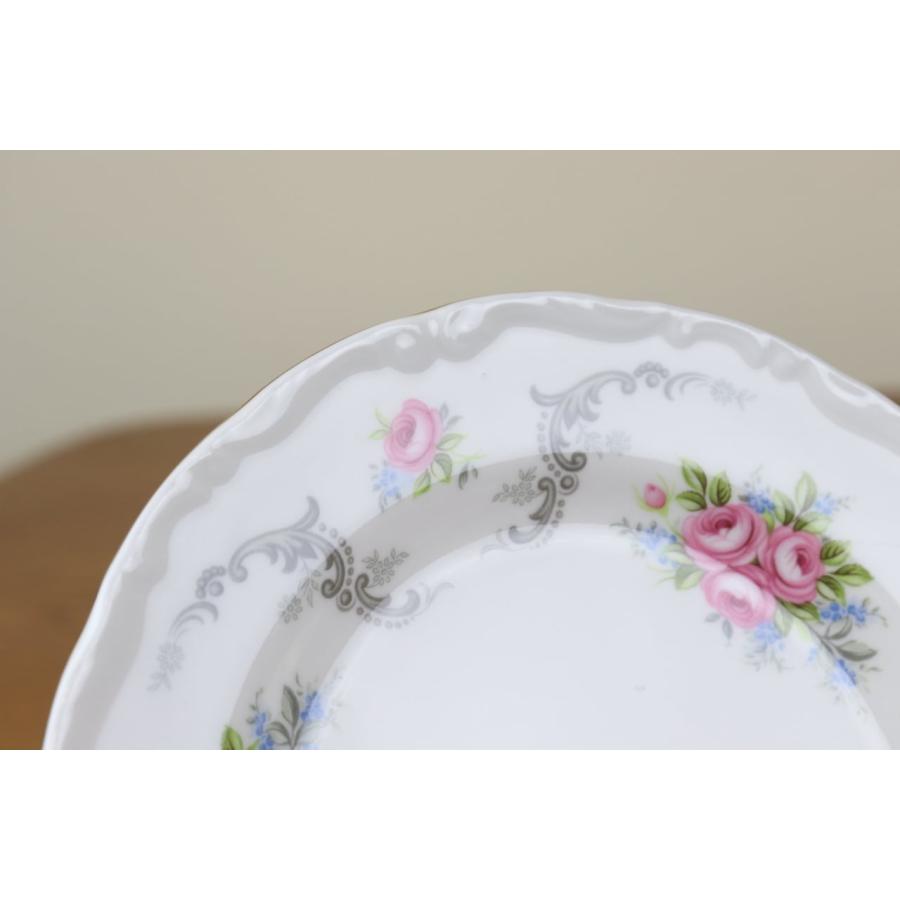 Royal Albert ロイヤルアルバート トランキュリティ トリオ カップ
