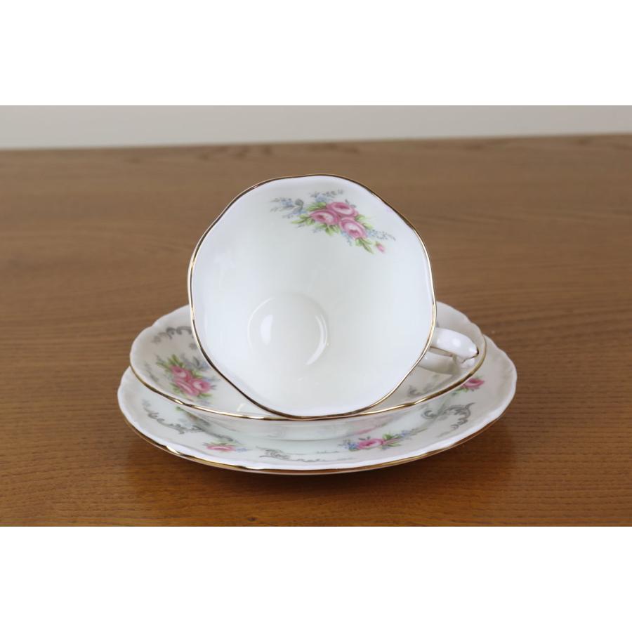 Royal Albert ロイヤルアルバート トランキュリティ トリオ カップ