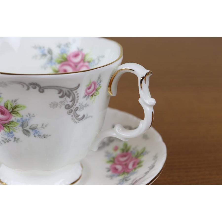 Royal Albert ロイヤルアルバート トランキュリティ トリオ カップ 