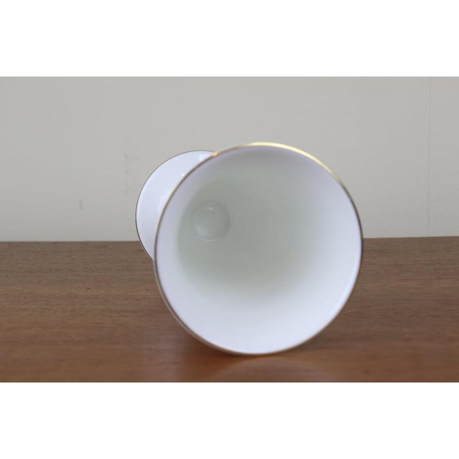 ウェッジウッド ワイルドストロベリー 花瓶 フラワーベース WEDGWOOD