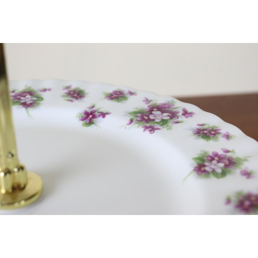 ロイヤルアルバート　スウィートバイオレット　３段　アフタヌーンティースタンド ロイヤルアルバート スウィートバイオレット 3段ケーキスタンド