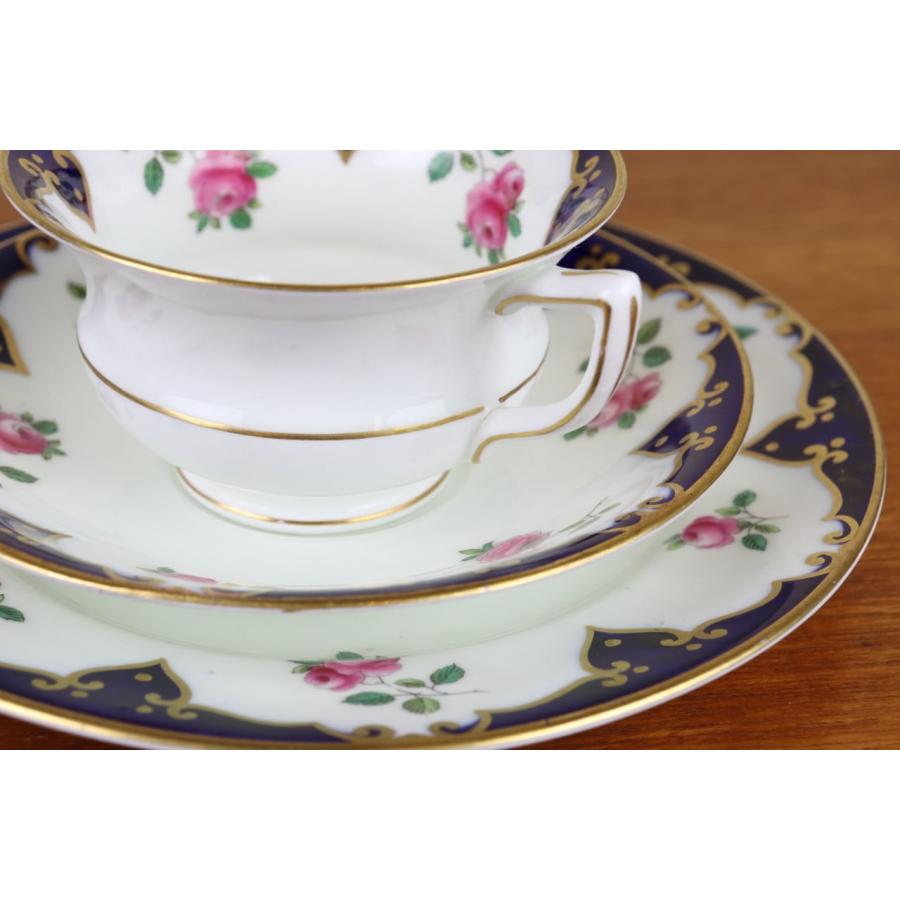エインズレイ　トリオ　カップ　ケーキ皿　プレート　薔薇　アンティーク イギリス エインズレイ トリオ カップ ケーキ皿 プレート 薔薇 アンティーク