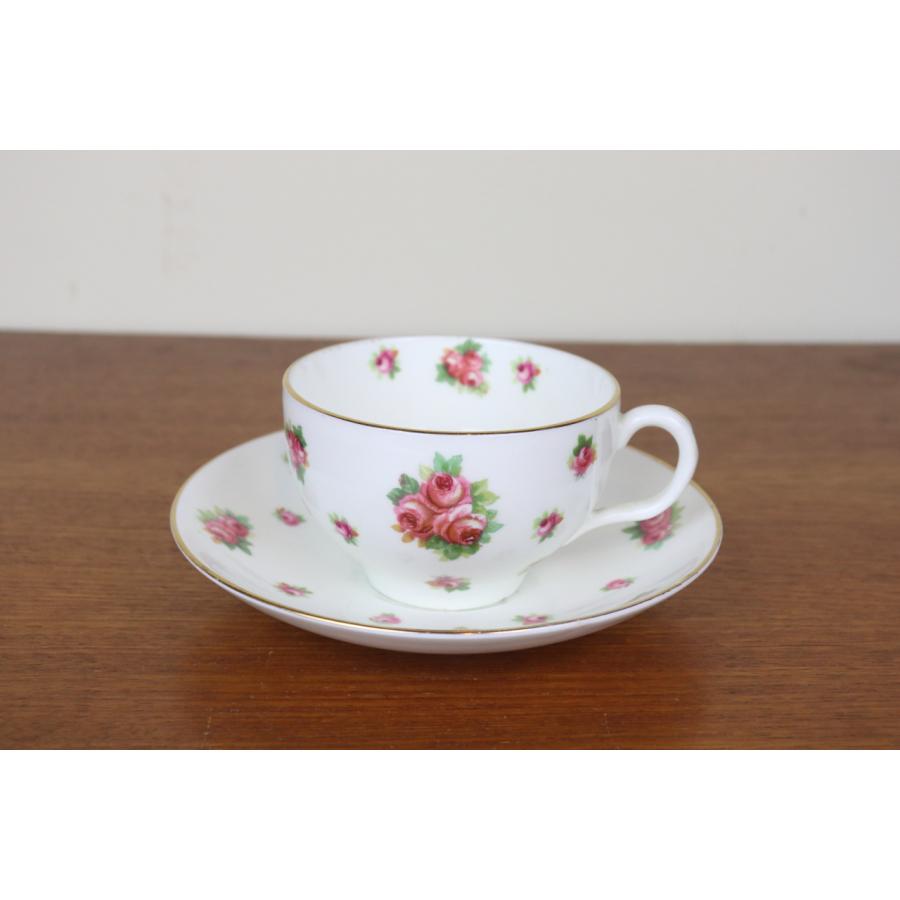 ROYAL DOULTON（ロイヤルドルトン） デュオ カップ＆ソーサー 薔薇