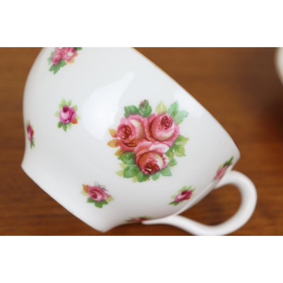 【希少】ロイヤルドルトン　アンティーク　カップ＆ソーサー　ローズ ROYAL DOULTON（ロイヤルドルトン） デュオ カップ＆ソーサー 薔薇