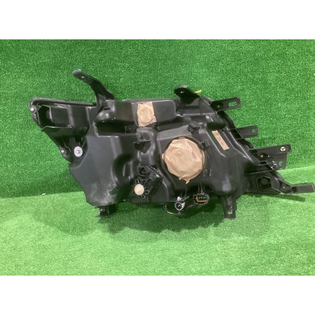 セレナ DAA-HFC26 左ヘッドランプASSY ハイウェイスター  25/12~  100-23683 26075-3TY5Dの画像