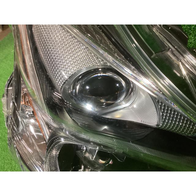 プリウス DAA-ZVW51 右ヘッドランプASSY S ~30/12 47-75 81145-47691 