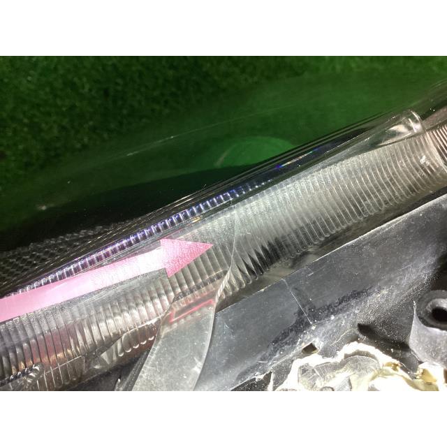 アクア DAA-NHP10 右ヘッドランプASSY スタンダード  ~26/12  52-247 81110-52E90の画像