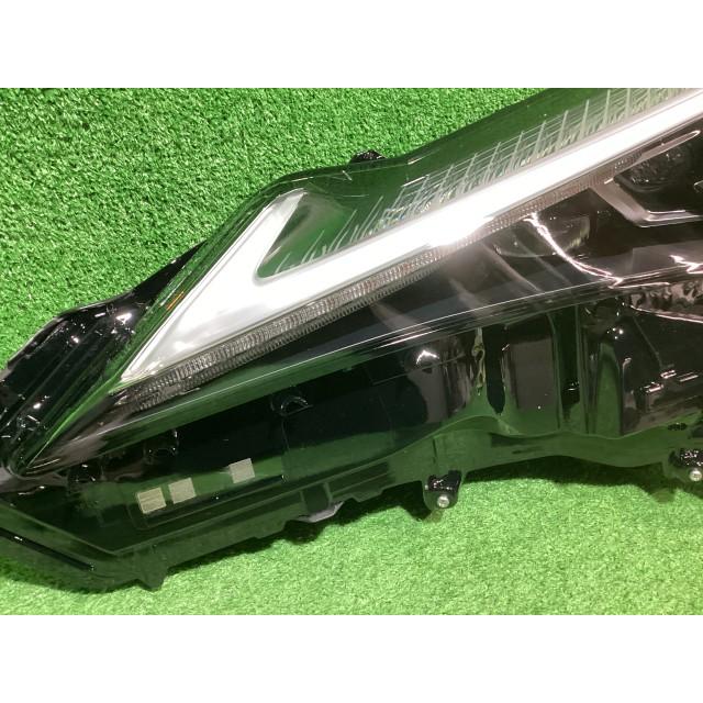 レクサス UX ZAA-KMA10 左ヘッドランプASSY UX300E バージョンC  ※R3/2~  76-49 81185-76331の画像