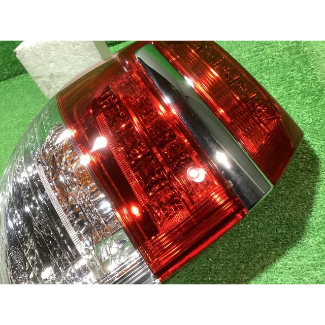 ヴァンガード DBA-ACA38W 左テールランプ   22/2~  42-55 81561-42140の画像