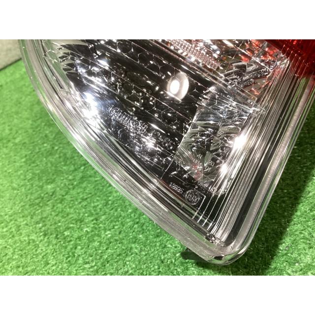 ヴァンガード DBA-ACA38W 左テールランプ   22/2~  42-55 81561-42140の画像