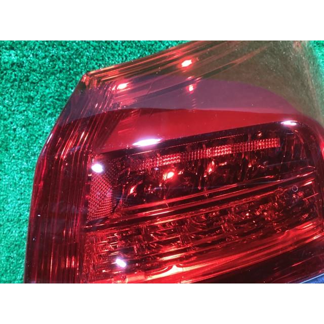 ヴァンガード DBA-ACA38W 右テールランプ   22/2~  42-55 81551-42140の画像