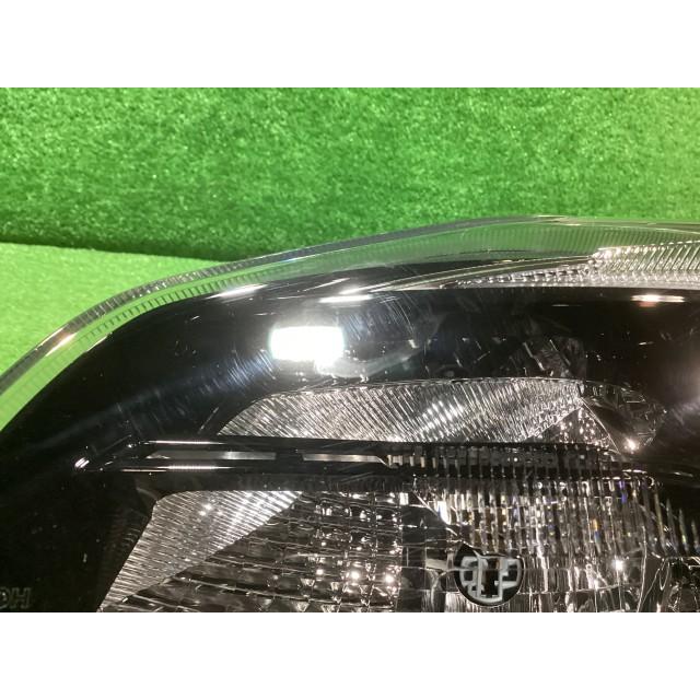 レヴォーグ DBA-VM4 左ヘッドランプASSY 1.6GTアイサイト  29/2~  1941 84913-VA195の画像