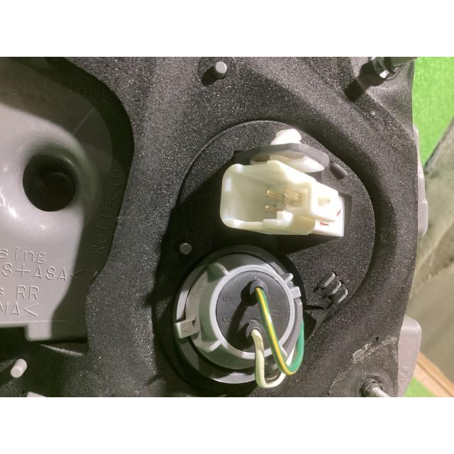 クラウン DBA-GRS210 右テールランプ アスリート  ~27/9  30-406 81551-30D20_6