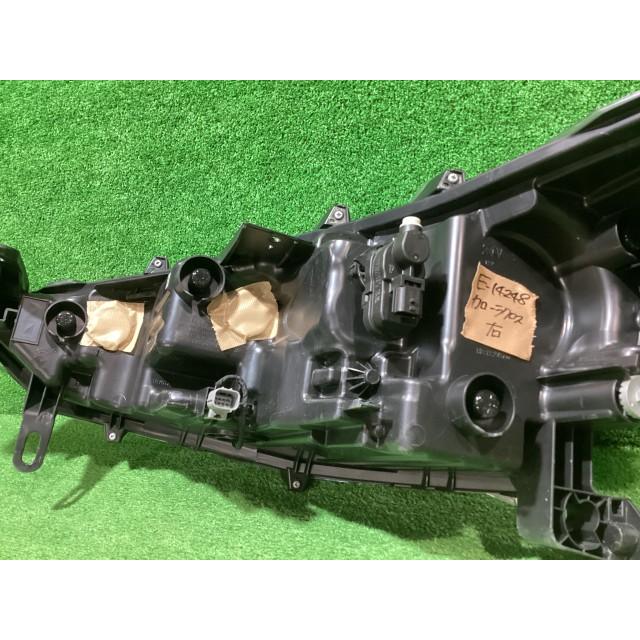 カローラクロス 3BA-ZSG10 右ヘッドランプASSY G  ~R7/5  16-176 81130-16800_7