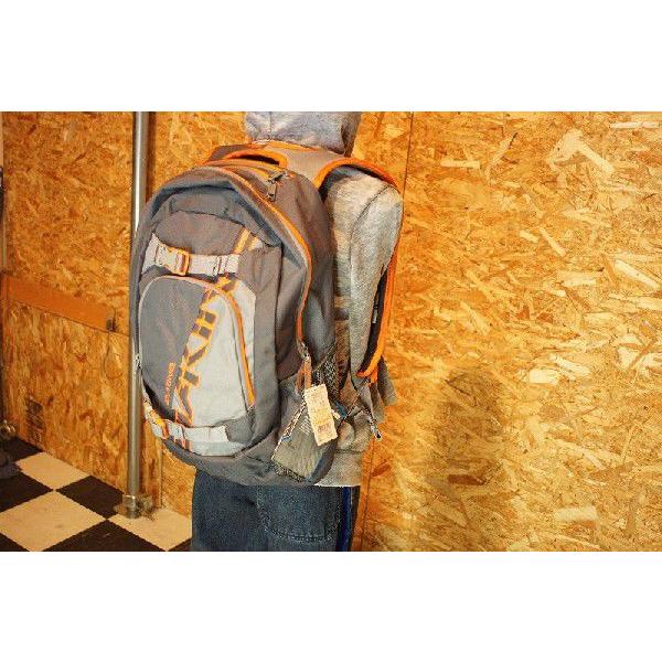 DAKINE：ダカイン 【EXPLORER】 26L バックパック/リュック/ストリート●CHR |  | 01