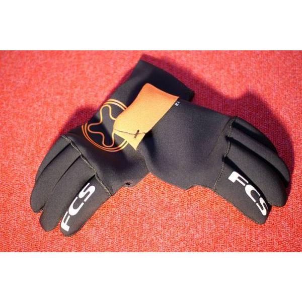 FCS：エフシーエス 冬用サーフグローブ 2mm　S |  | 02