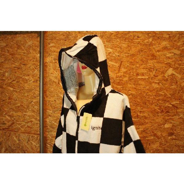 IGNITE：イグナイト フルジップアップ・ポンチョ  お着替えポンチョ |  | 01