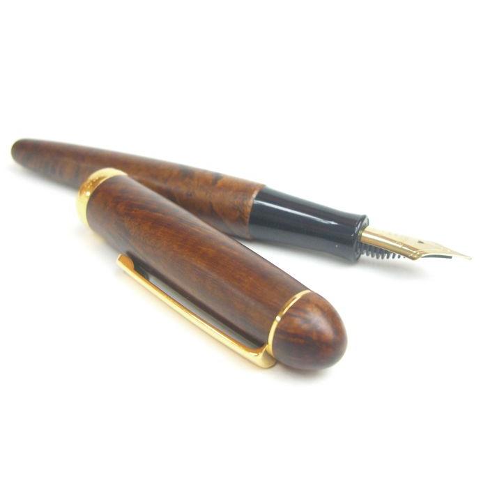 プラチナ万年筆 ＃3776 アカブライヤー 木軸万年筆 （14金ペン先