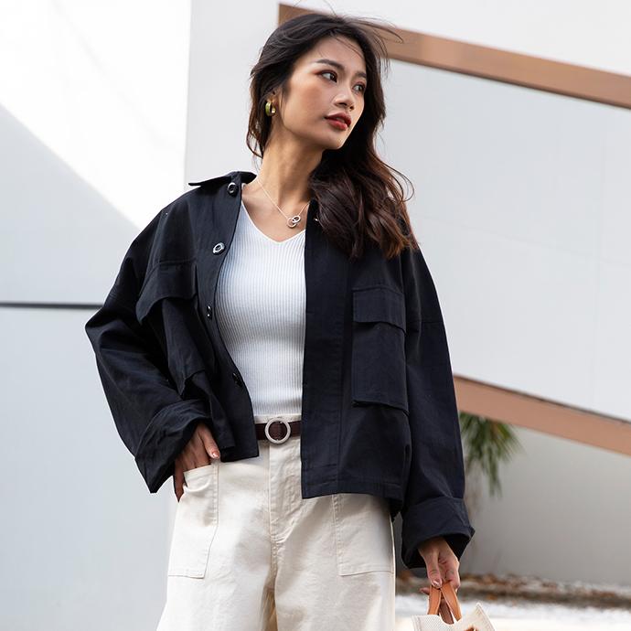 ショート丈ミリタリージャケット ジャケット レディース ミリタリージャケット 春 秋 冬 長袖 上品 ゆったり 襟抜き アウター 162526 |  | 01