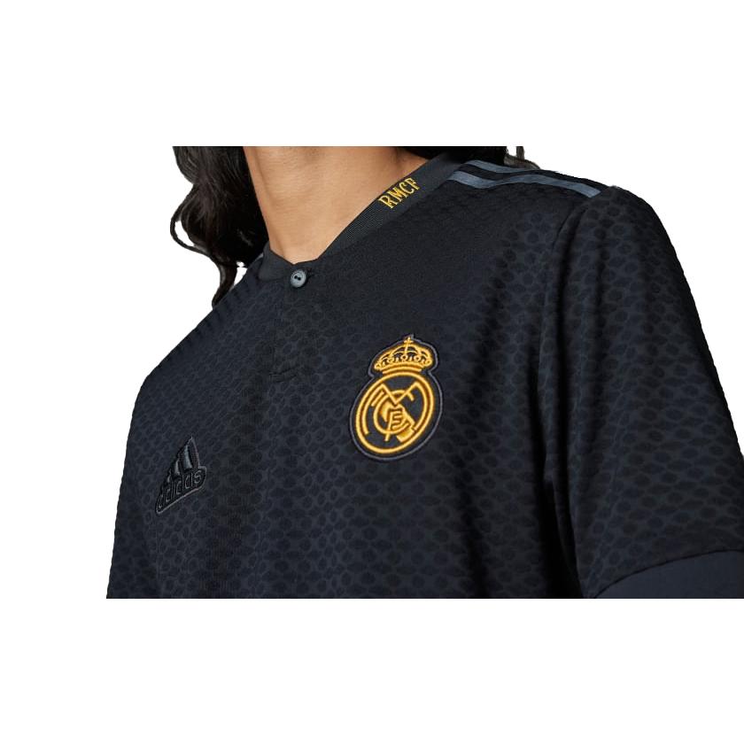 23/24 レアル・マドリード オフィシャルグッズ adidas サッカー メンズ LFSTLR ライフスタイル ユニフォームTシャツ｜errabund-sports｜06