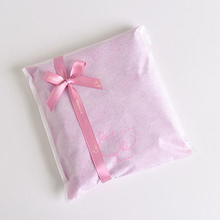 不織布にピンクのリボンラッピング Wrapping Pink シルク専門店イーズクリエーション 通販 Yahoo ショッピング