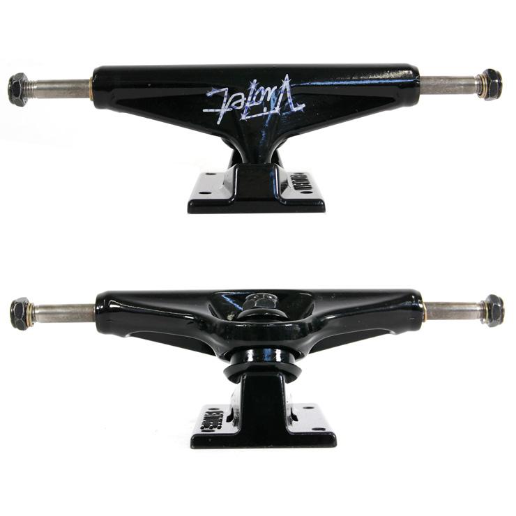 VANS×Venture スケボー プロテクター4点セット新品有 VANS×Venture スケボー プロテクター4点セット新品有 足回りセット