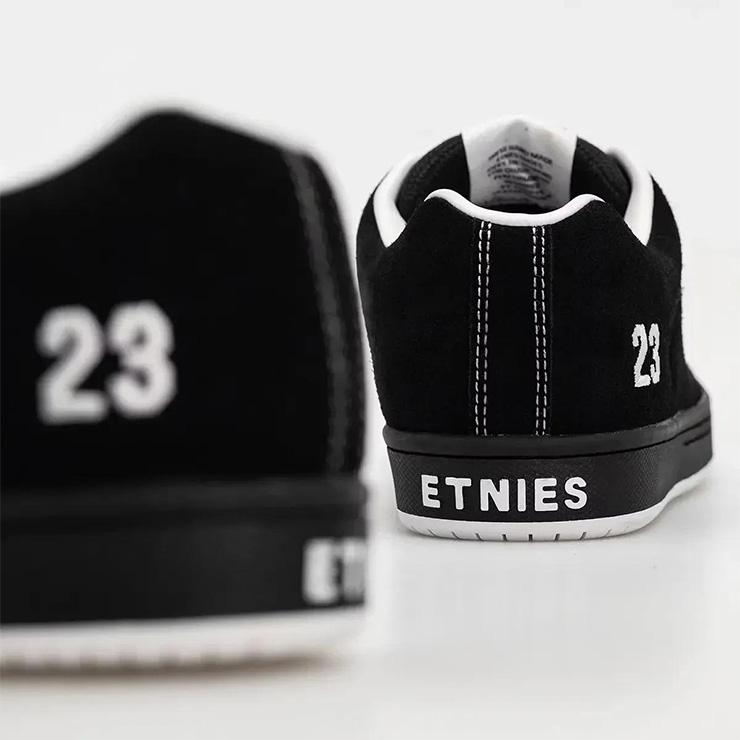 etnies ブラック 22センチ　スケシュー etnies（エトニーズ） スケボー シューズ 靴 スニーカー スケシュー