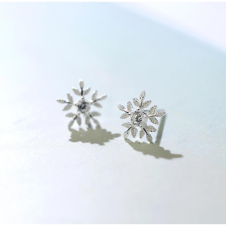 ホワイトデーお返し ピアス レディース 雪の結晶 SNOW お花 満点の星空 スノー SILVER925 プラチナ仕上げ 冬 人気 妻 彼女｜eslimes｜03