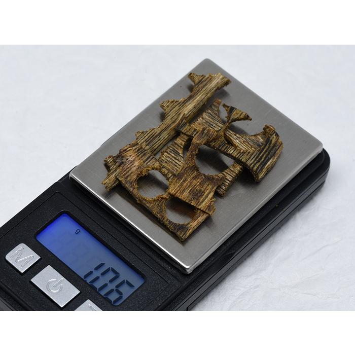 訳あり】伽羅数珠玉の端材 グラム2980円 量り売り 10g 伽羅 緑油 訳あり】伽羅数珠玉の端材 グラム2980円 量り売り 10g 伽羅 緑油