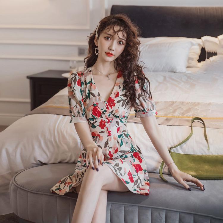 ミニワンピース ワンピース レディース 安い 可愛い 花柄 ｖネック フレアスカート ミニ丈 ハイウエスト 大人可愛い デート Yasu0712 リラークショップ 通販 Yahoo ショッピング