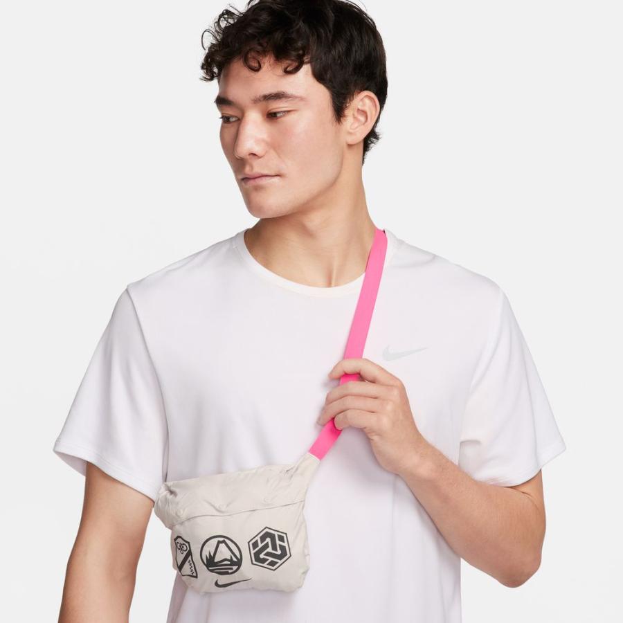 ナイキ レペル UV ウィンドランナー ジャケット NIKE（ナイキ） NIKE UV レペル ウィンドランナー フーディ ジャケット