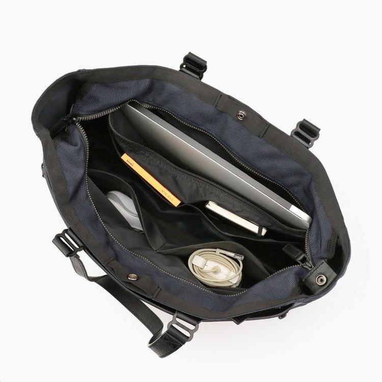 ブリーフィング BRIEFING FUSION SQ TOTE HD BRA203T05 通勤アイテム ビジネスバッグ 通勤バッグ 通学バッグ 横型トート 異素材コンビネーション 書類入れの画像