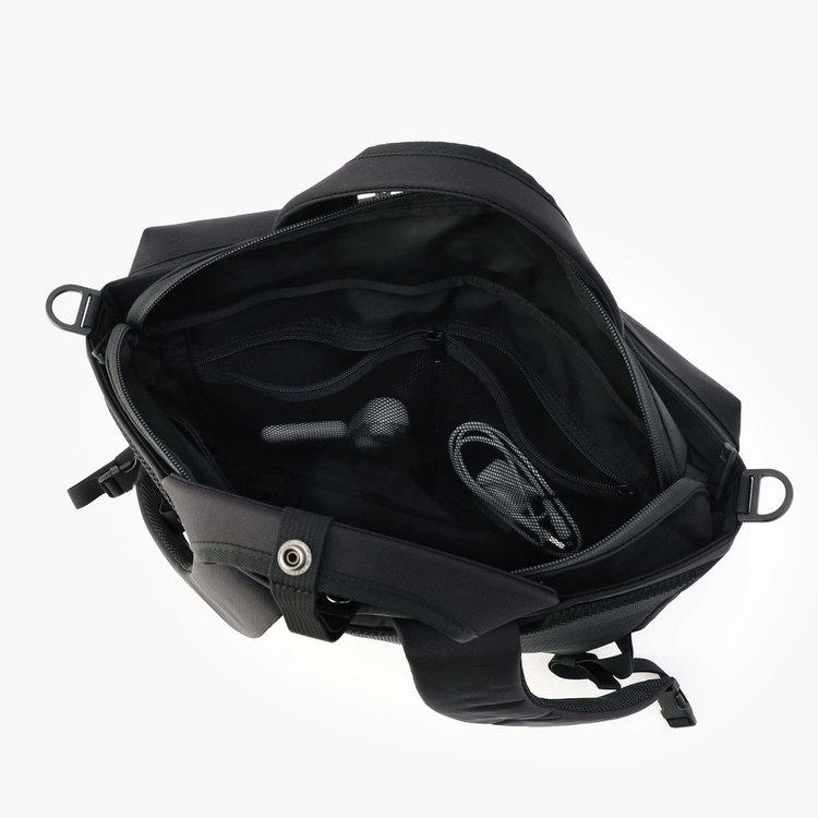 ブリーフィング BRIEFING SW フライヤーズ ヘルメットバッグ BRA243P04 010 ブラック 通勤アイテム 新学期 通勤かばん ショルダーバッグ バックパックの画像