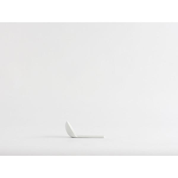 【2016/】 SF/013 スプーン（ホワイト) 有田焼 食器 ニーゼロイチロク 藤代成貴 28512 |  | 02