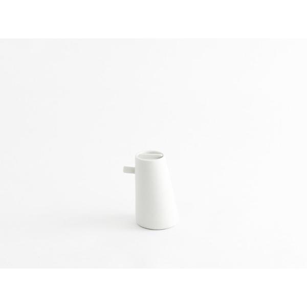 【2016/】 SF/014 醤油さし（ホワイト) 有田焼 食器 ニーゼロイチロク 藤代成貴 28513 |  | 01