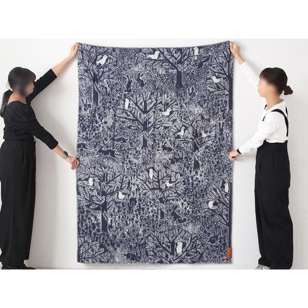 【正規取扱店】KLIPPAN クリッパン ウールシングルブランケット rabbits play, birds rest - forest - (SIZE:1300mm×1800mm/ネイビー)  KP892548　30425 | KLIPPAN | 06