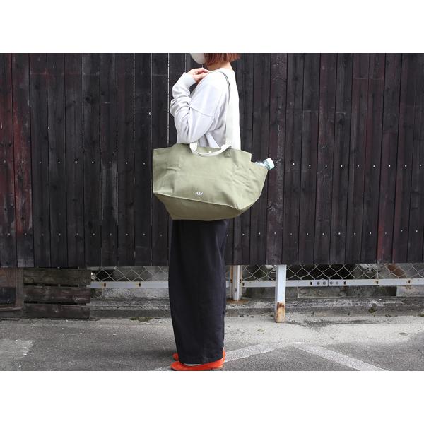 【HAY】WEEKEND BAG No.2 Small (Olive)  バッグ 33940 | HAY | 03