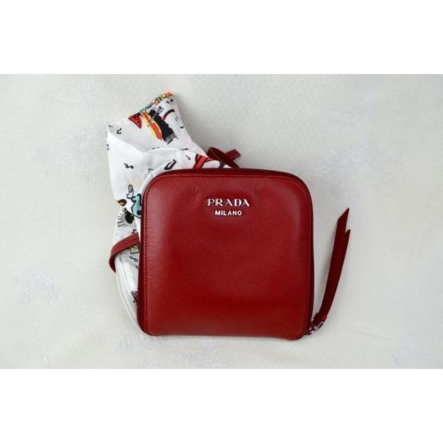 PRADA プラダ ショッピングバッグ 日本未発売 9Y16OE 折りたたみ PRADA プラダ ショッピングバッグ 日本未発売 9Y16OE 折りたたみ