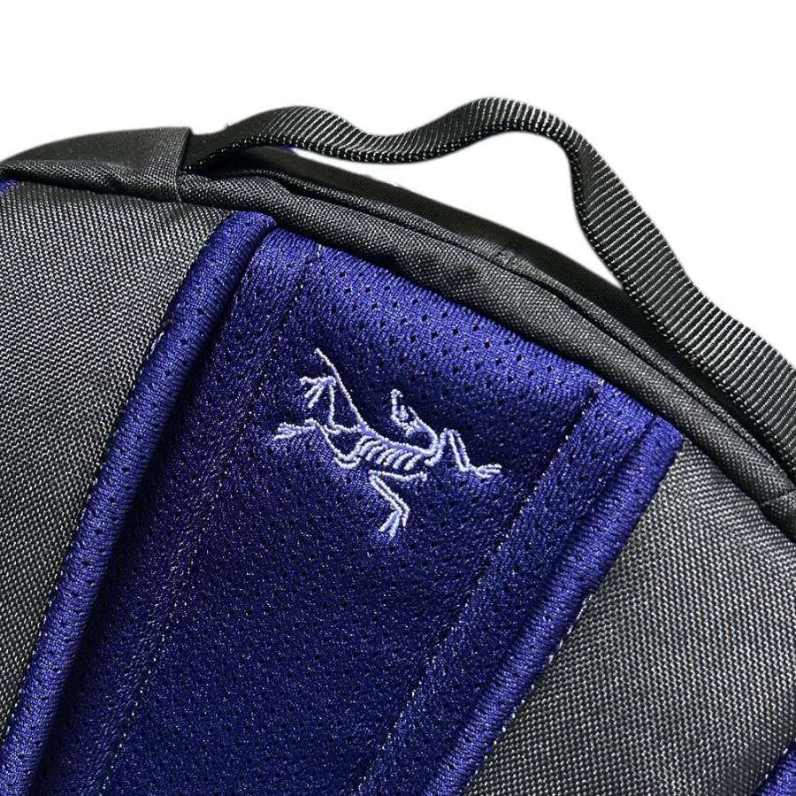 【廃盤カラー 】Arc'teryx マンティス16 ネイビー アークテリクス】新型マンティス16の購入レビュー - YouTube