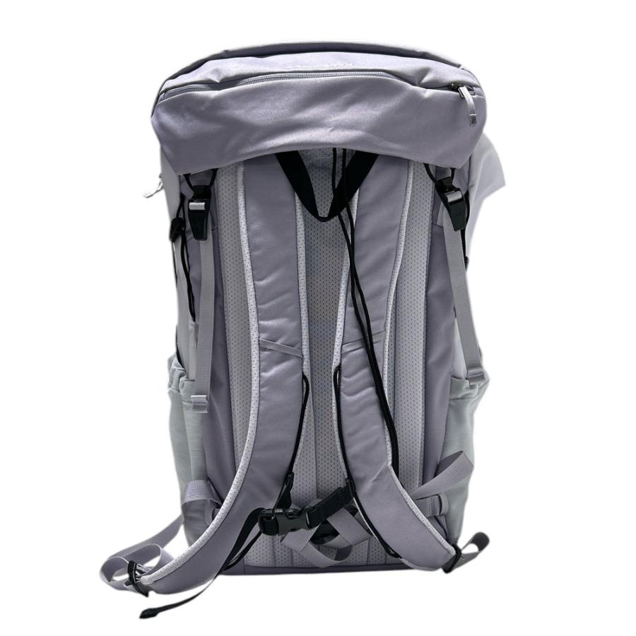 【美品】ARC'TERYX グレー リュック　マンティス ARC'TERYX（アークテリクス） 新品 ARC'TERYX Mantis 30 Backpack