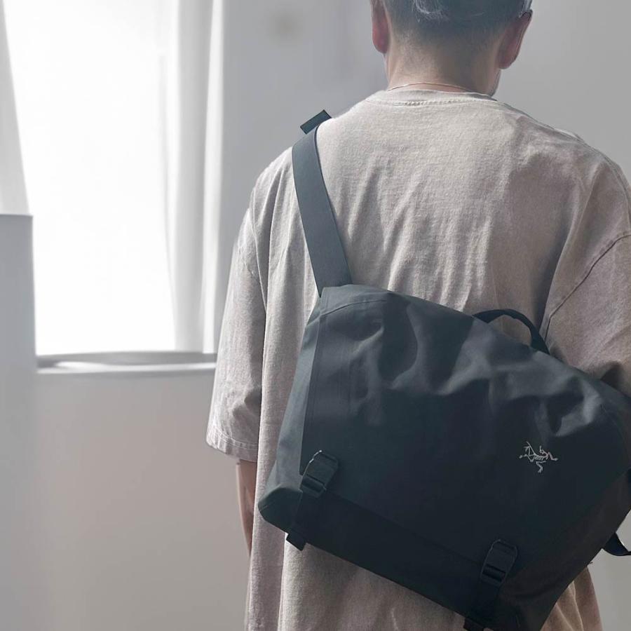 【正規品格安】アークテリクス　グランヴィル10 ショルダーバッグ　期間限定値下げ ARC'TERYX 新品 アークテリクス Granville 10 Courier Bag