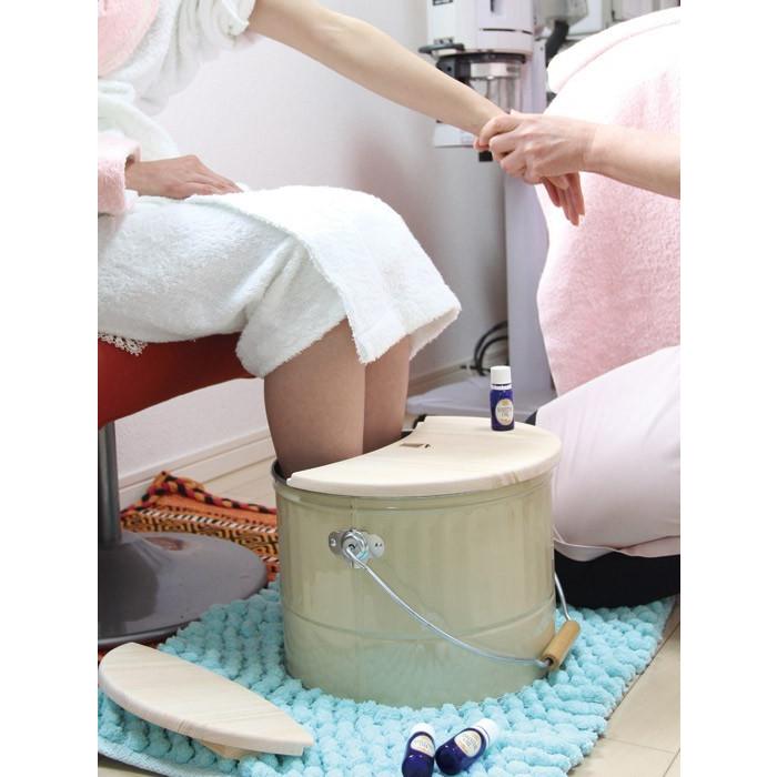 フットバス 足浴器 OBAKETSU オバケツ 足湯 バケツ アイボリー/赤 
