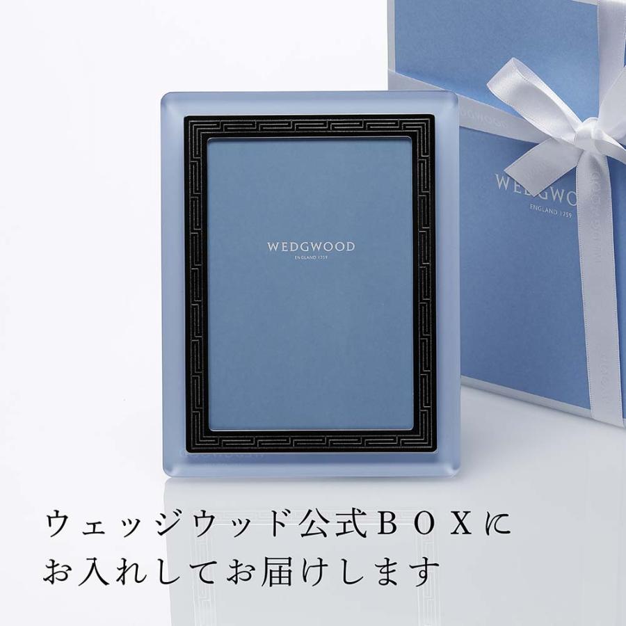ウェッジウッド フォトフレーム 写真立て インタグリオ 白 ホワイト 幾何学模様 ウェッジウッド フォトフレーム 写真立て インタグリオ 白