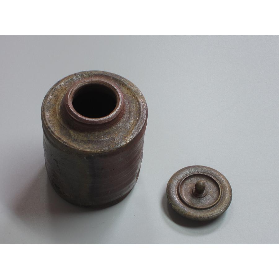 備前肩衝茶入 陶泉堂 二代柴岡香山造 唐花段紋金襴仕覆 桐箱 : 茶道具