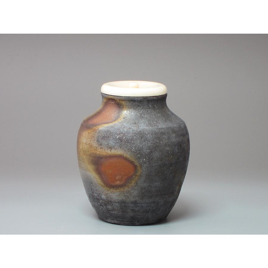 備前窯変肩衝茶入 安達重造 鳳凰に鹿唐草段紋錦仕覆添 共箱 : 茶道具商