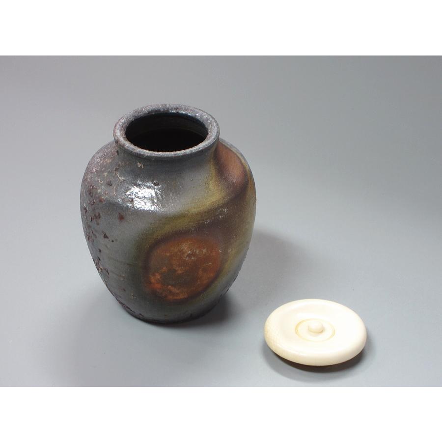 備前窯変肩衝茶入 安達重造 鳳凰に鹿唐草段紋錦仕覆添 共箱 : 茶道具商